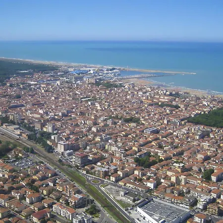 Апартаменти Menesini By Interhome В'яреджо