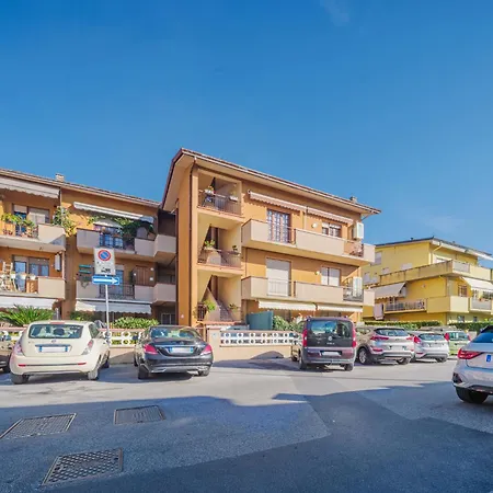 Apartament Menesini By Interhome Viareggio
